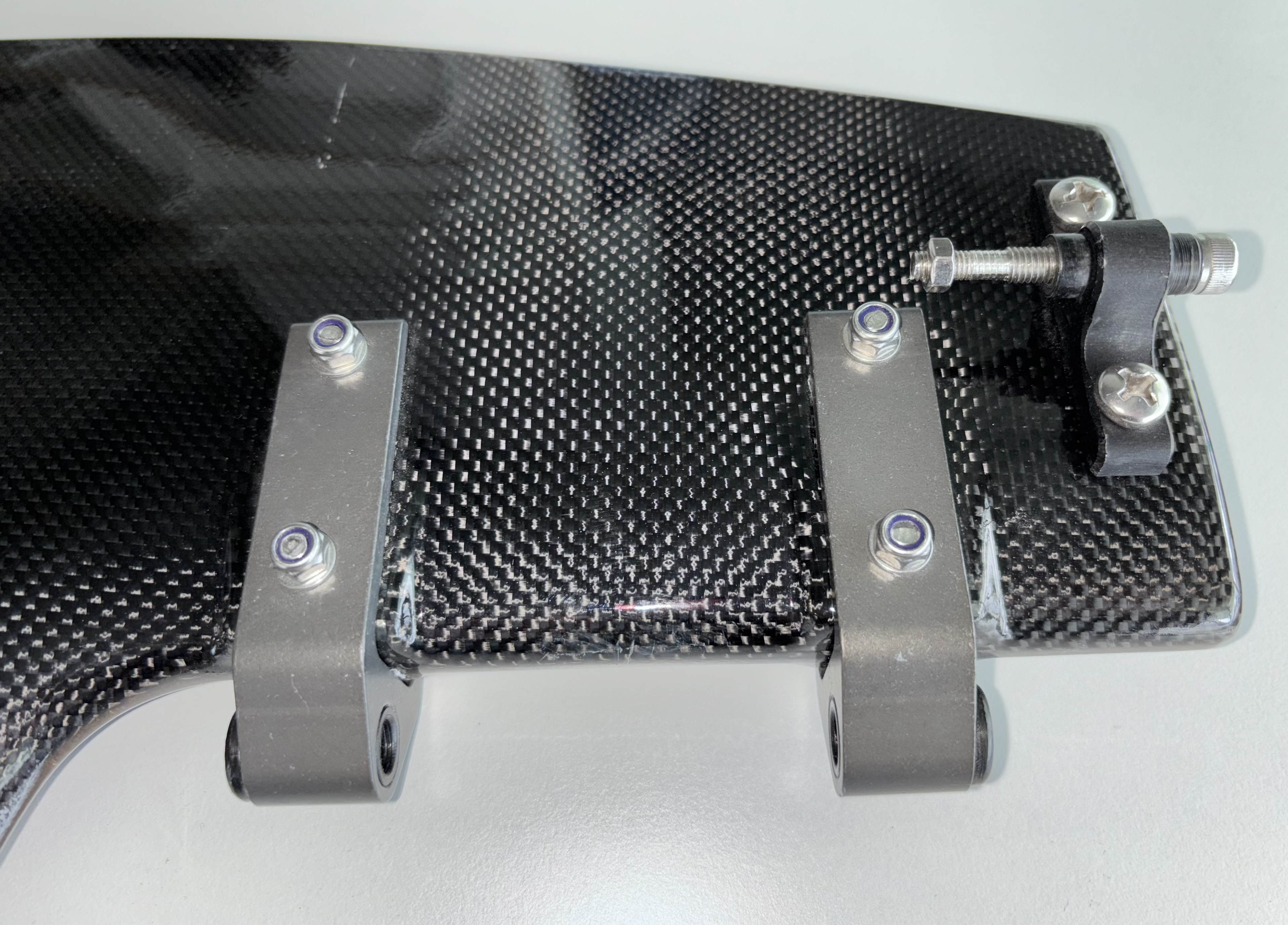 SV14 Ruderblatt Ersatz Backbord Karbon mit Beschlägen