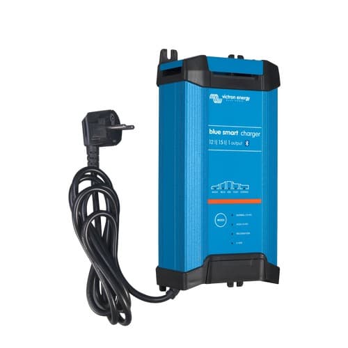 Blue Smart IP22 Charger 12/15(3 Ausgänge) 230V