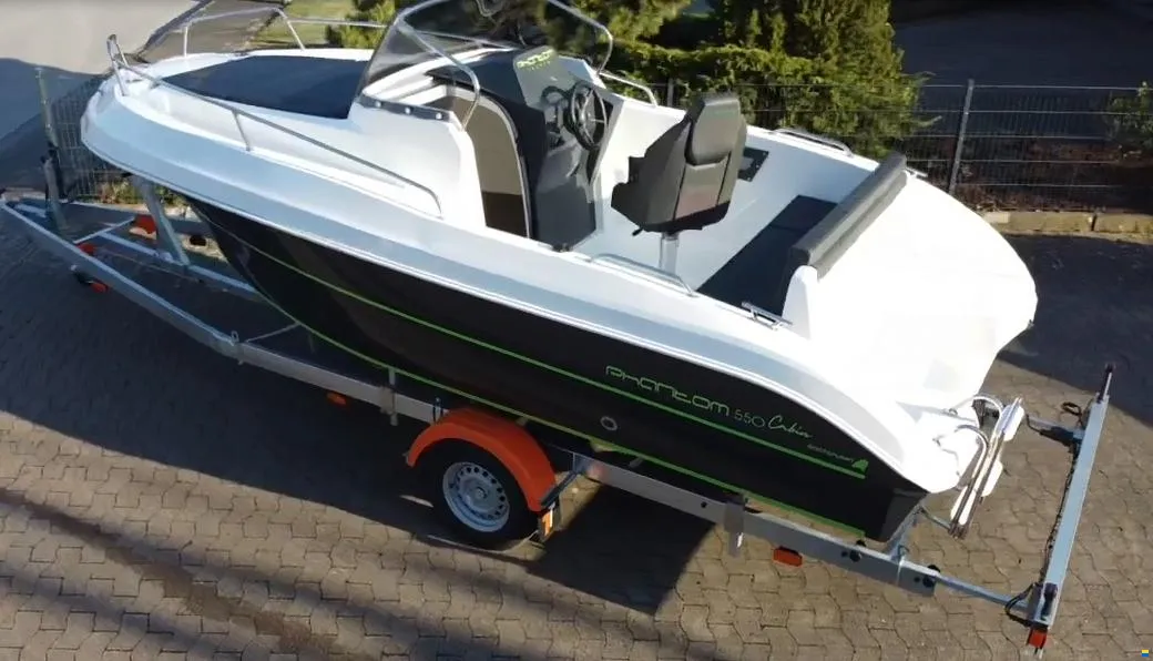 Wir geben den Bootshandel auf und verkaufen dieses Lagerboot deutlich reduziert
