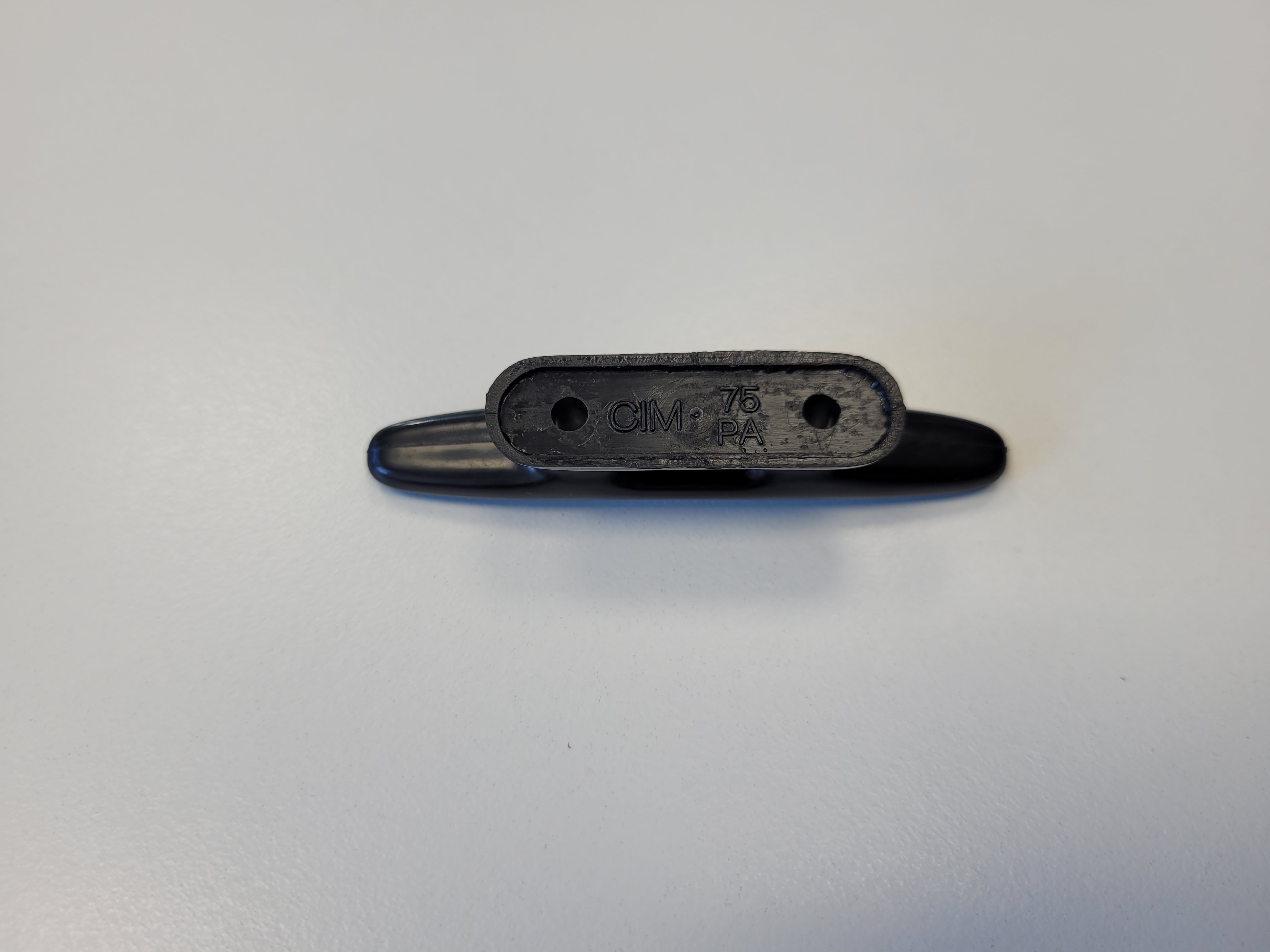 Klampe, Kunststoff Nylon, schwarz 73 mm zur universellen Befestigung von Tauen und Leinen an Bord