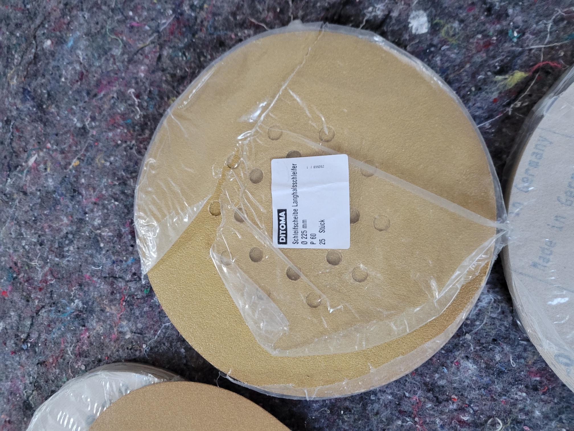Jetzt bei Bootspunkt kaufen: Langhalsschleifer-Scheiben zum Superpreis. Sofort ab Lager lieferbar. Umfangreiches Sortiment an Schleifmitteln und Abdeckmaterial