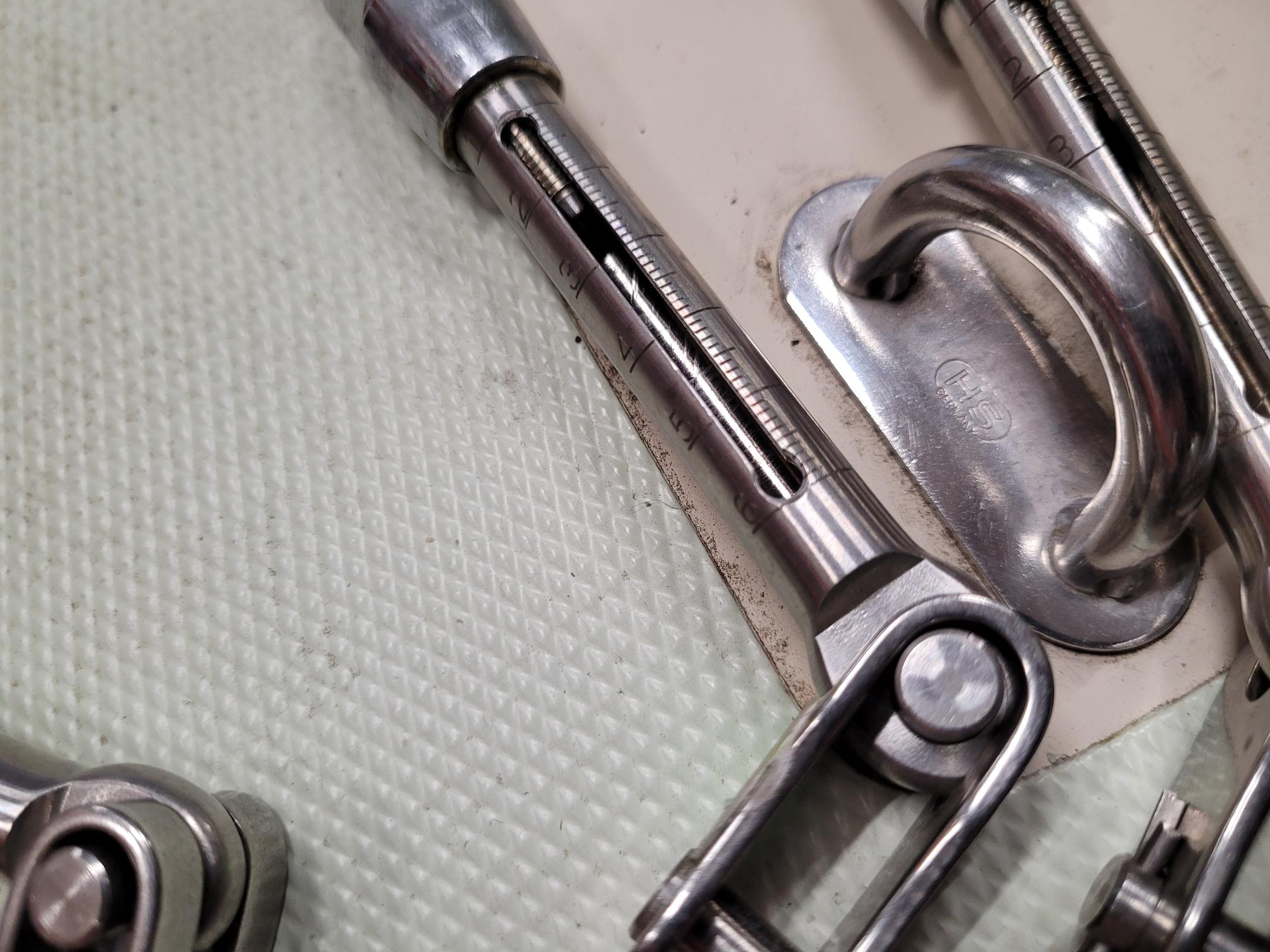 RONSTAN Wantenspanner SEALOC mit Toggle und Skala für 4mm Draht