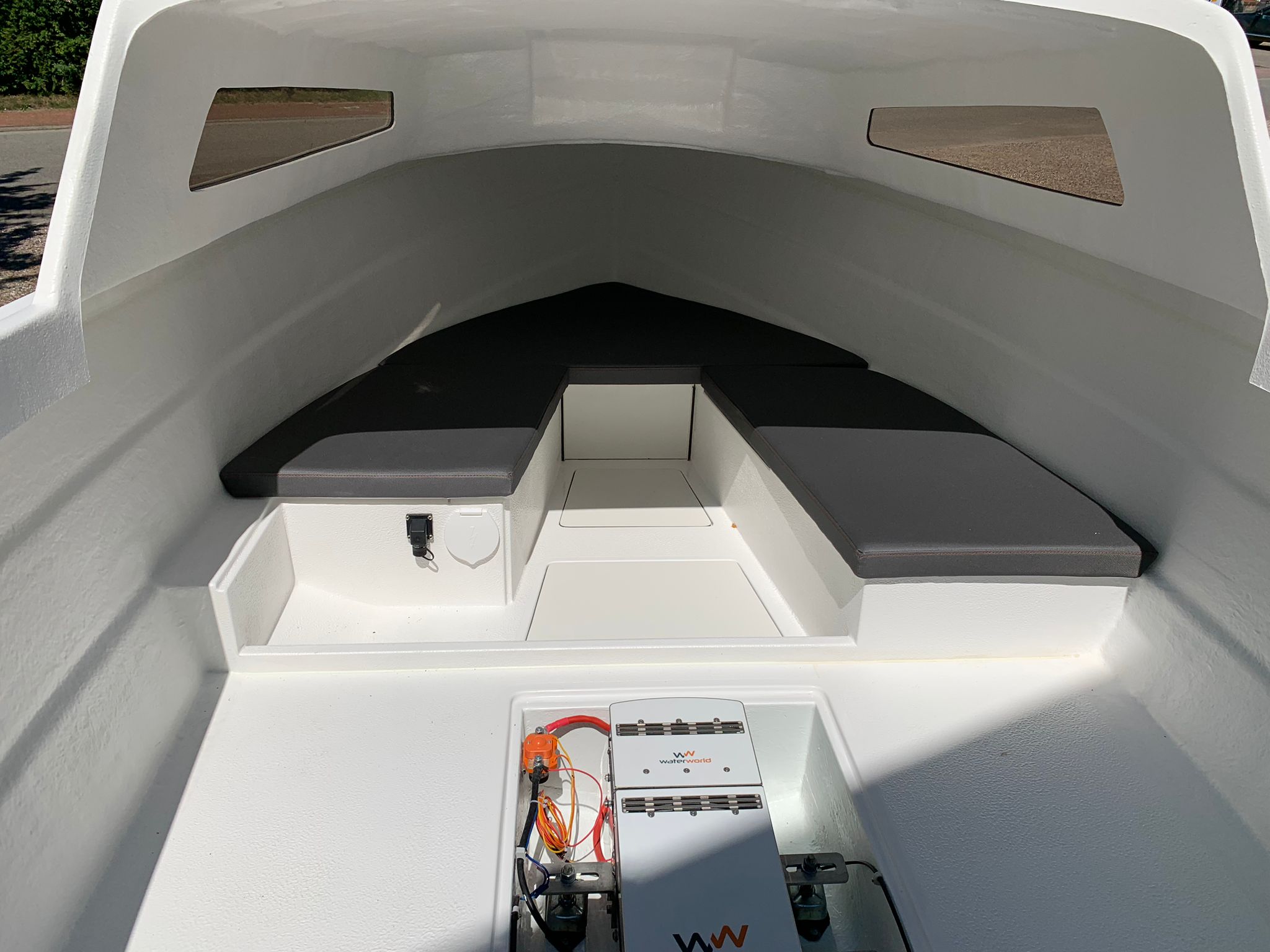 DANEL 505 - klassisches Elektroboot mit 4kW | 5,05 m x 2 m