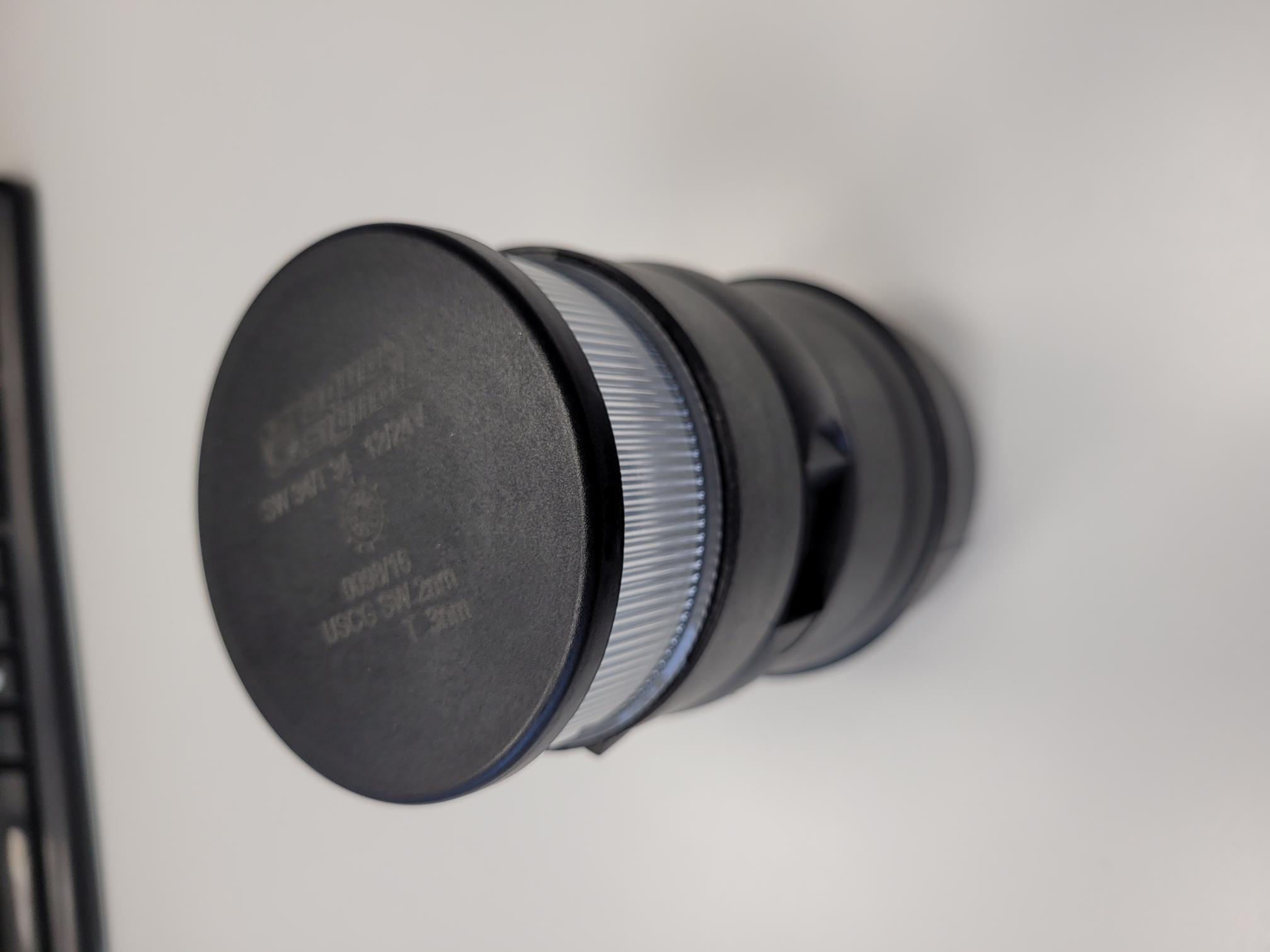 AQUASIGNAL Serie 34 LED, weißes LED-Licht 225° (Topplicht) und weißes LED-Rundum-Licht 360° (Ankerlaterne), schwarzes Gehäuse - VERSCHLUSSRING FEHLT, NICHT ORIGINALVERPACKT