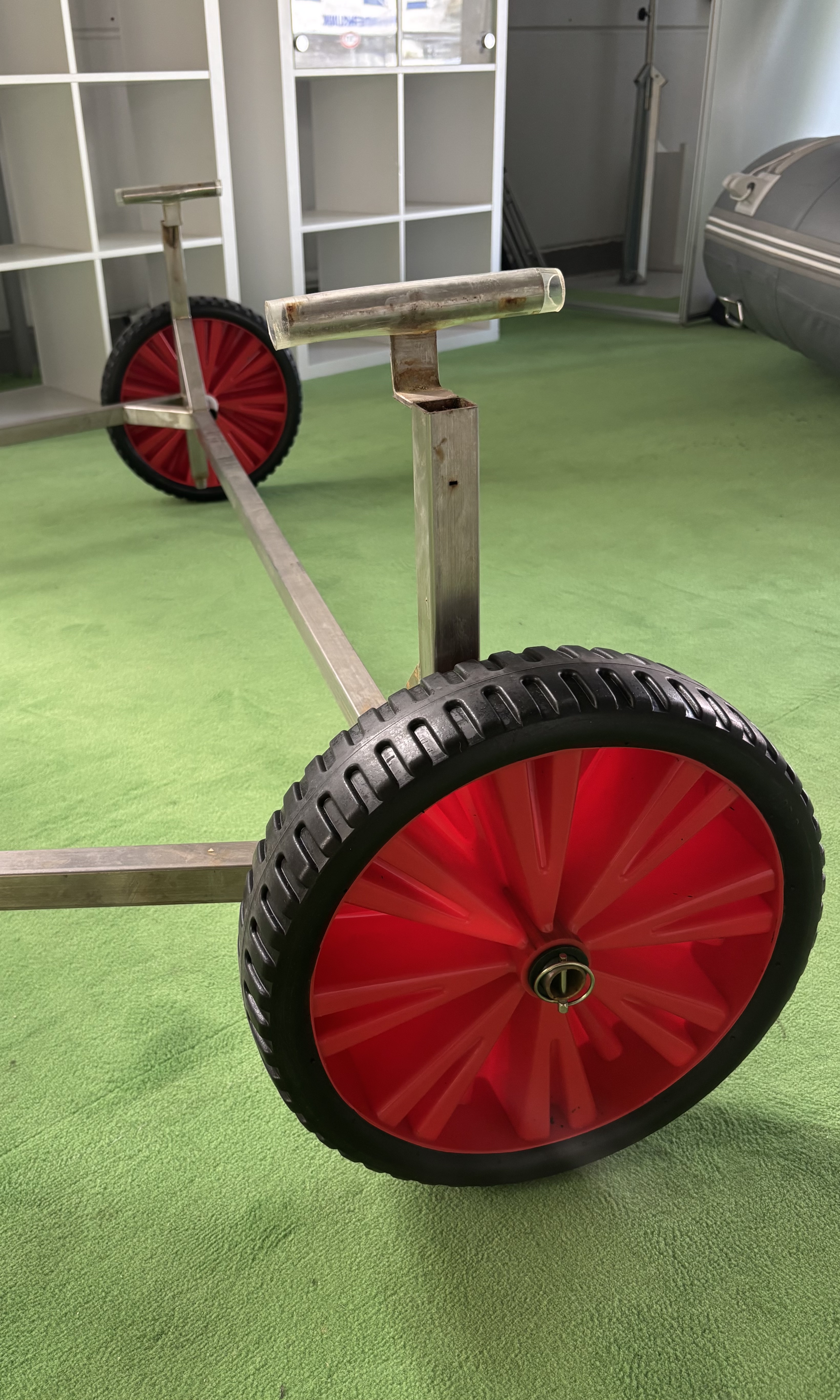 FarEast ILCA Slipwagen mit Vollgummireifen