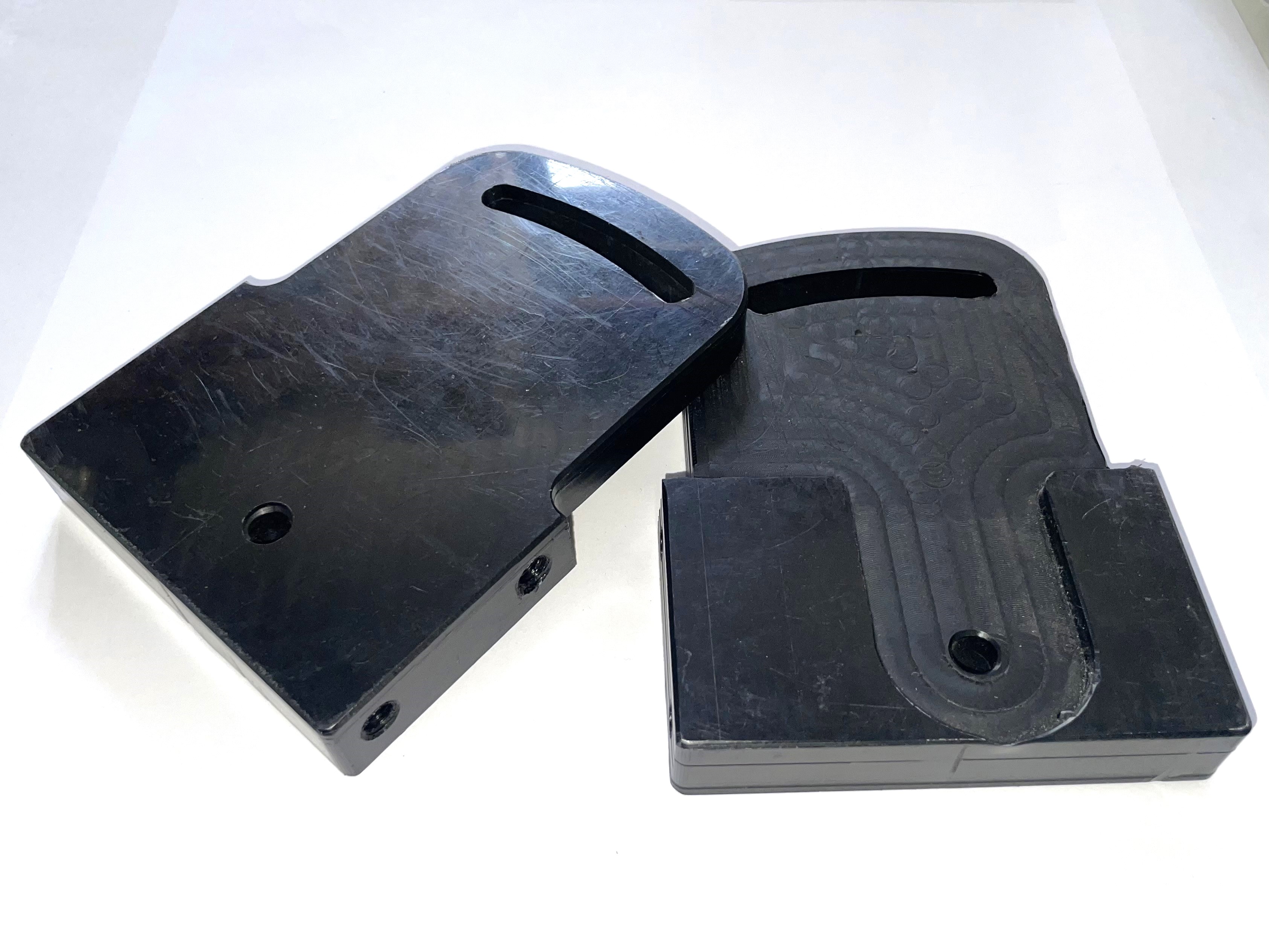 SV14 Verbindungsplatte (Paar, links und rechts) 139x102x20mm