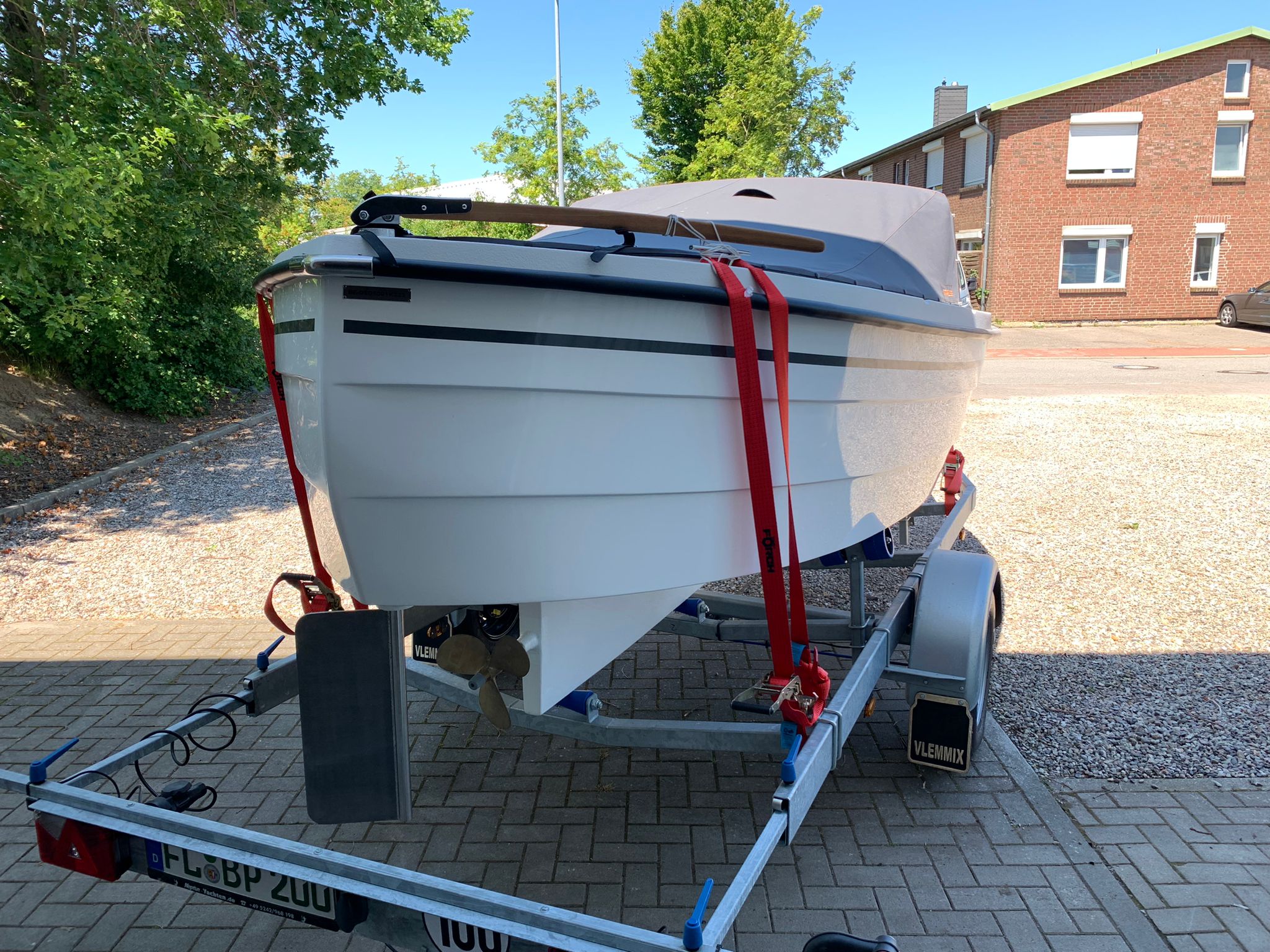 DANEL 505 - klassisches Elektroboot mit 4kW | 5,05 m x 2 m