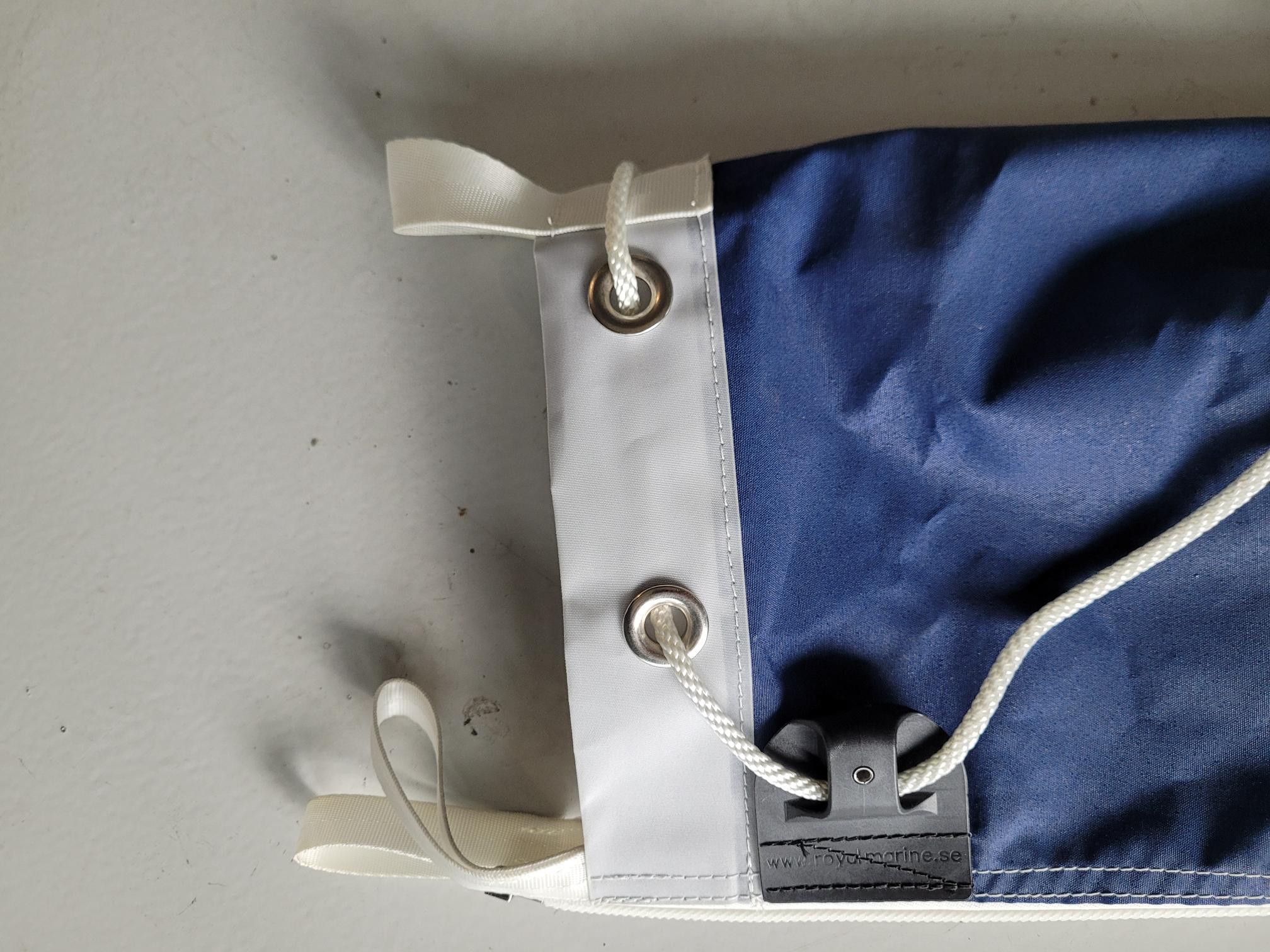 Rollfockpersenning Länge 11,10m, Umfang 45cm, Blau, mit Diagonalschnürung und Tasche, Airtex