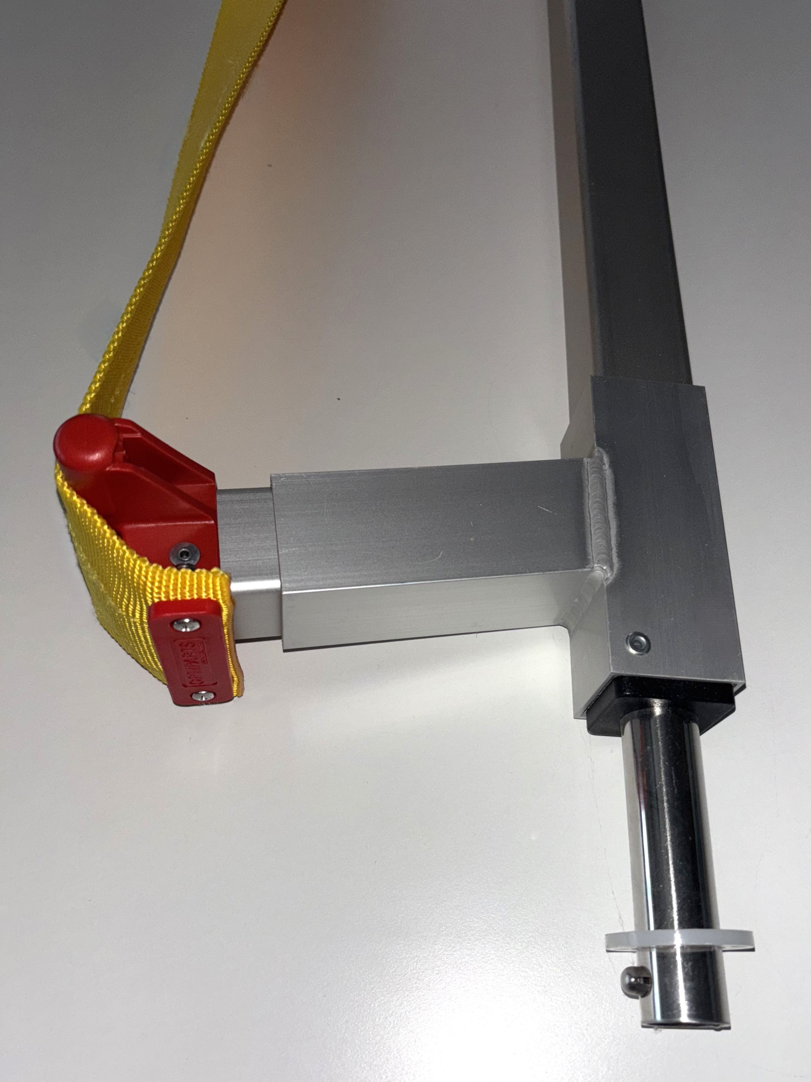 OPTIPARTS EX1076FA Optimist Ersatz-hinterer Querträger für Optiparts Slipwagen mit Gurt EX1076B, ohne Räder