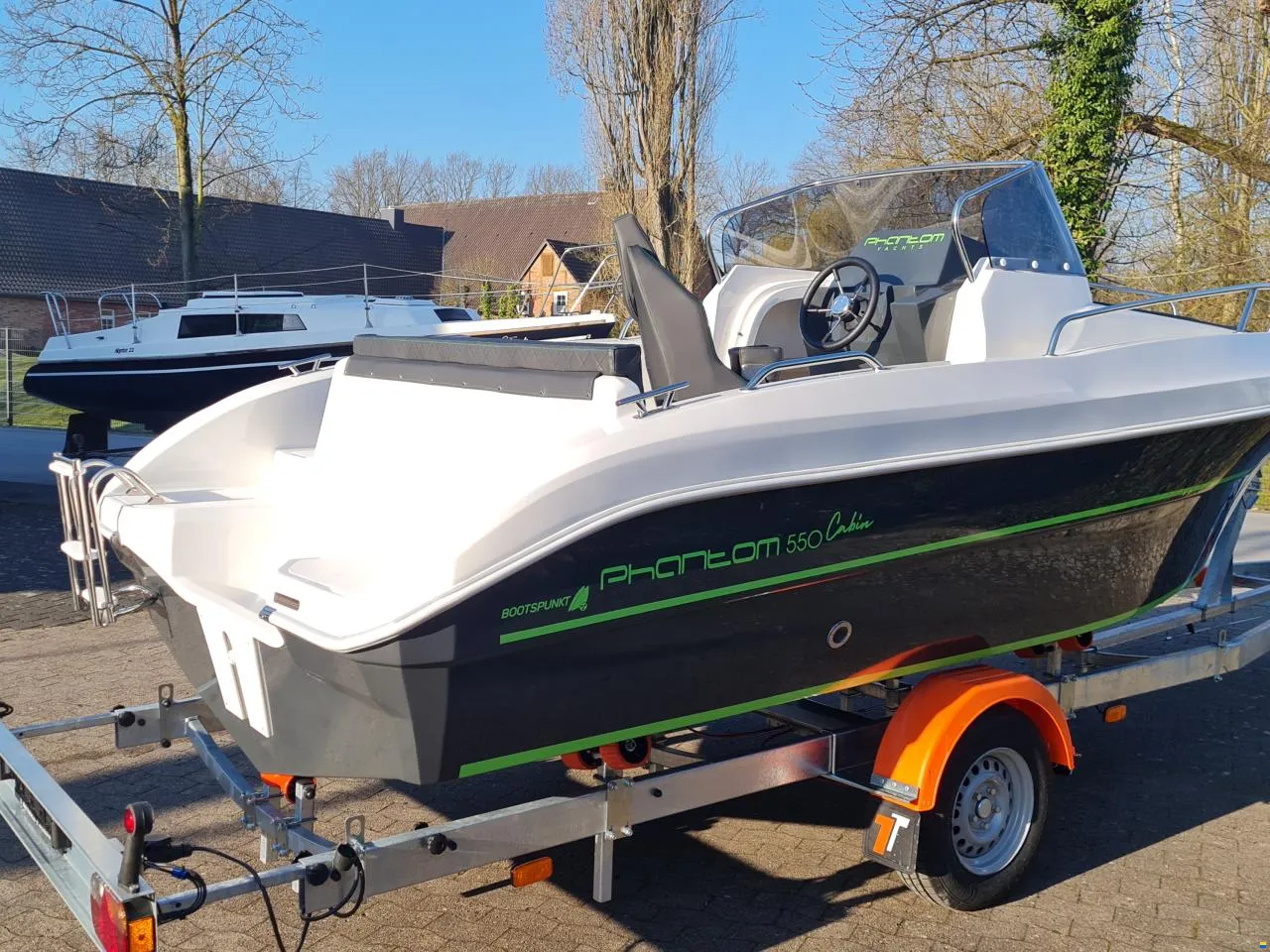 PHANTOM YACHTS 550 Cabin mit sehr guter Zusatzausstattung - zu besichtigen in Ludwigsburg