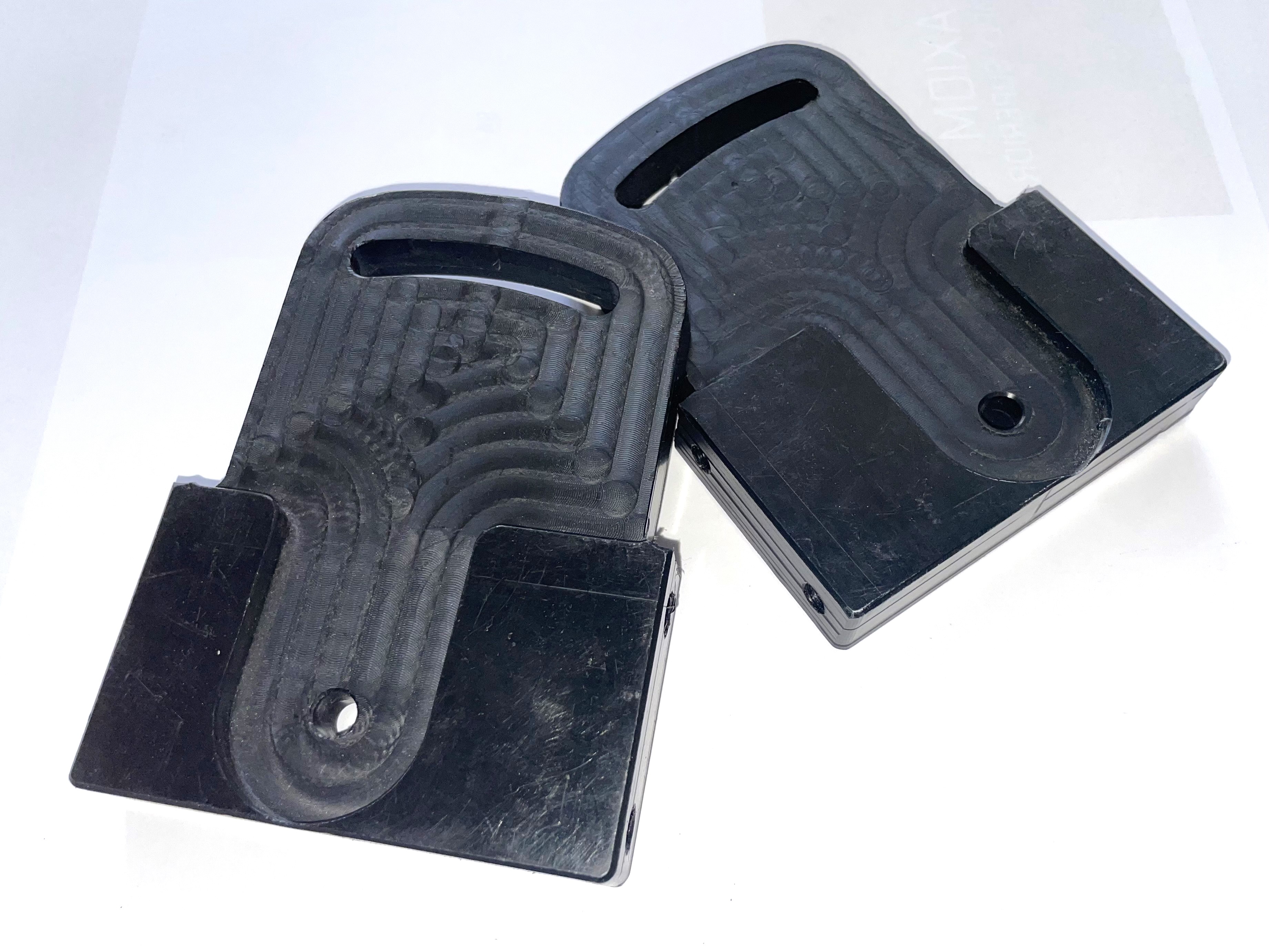 SV14 Verbindungsplatte (Paar, links und rechts) 139x102x20mm