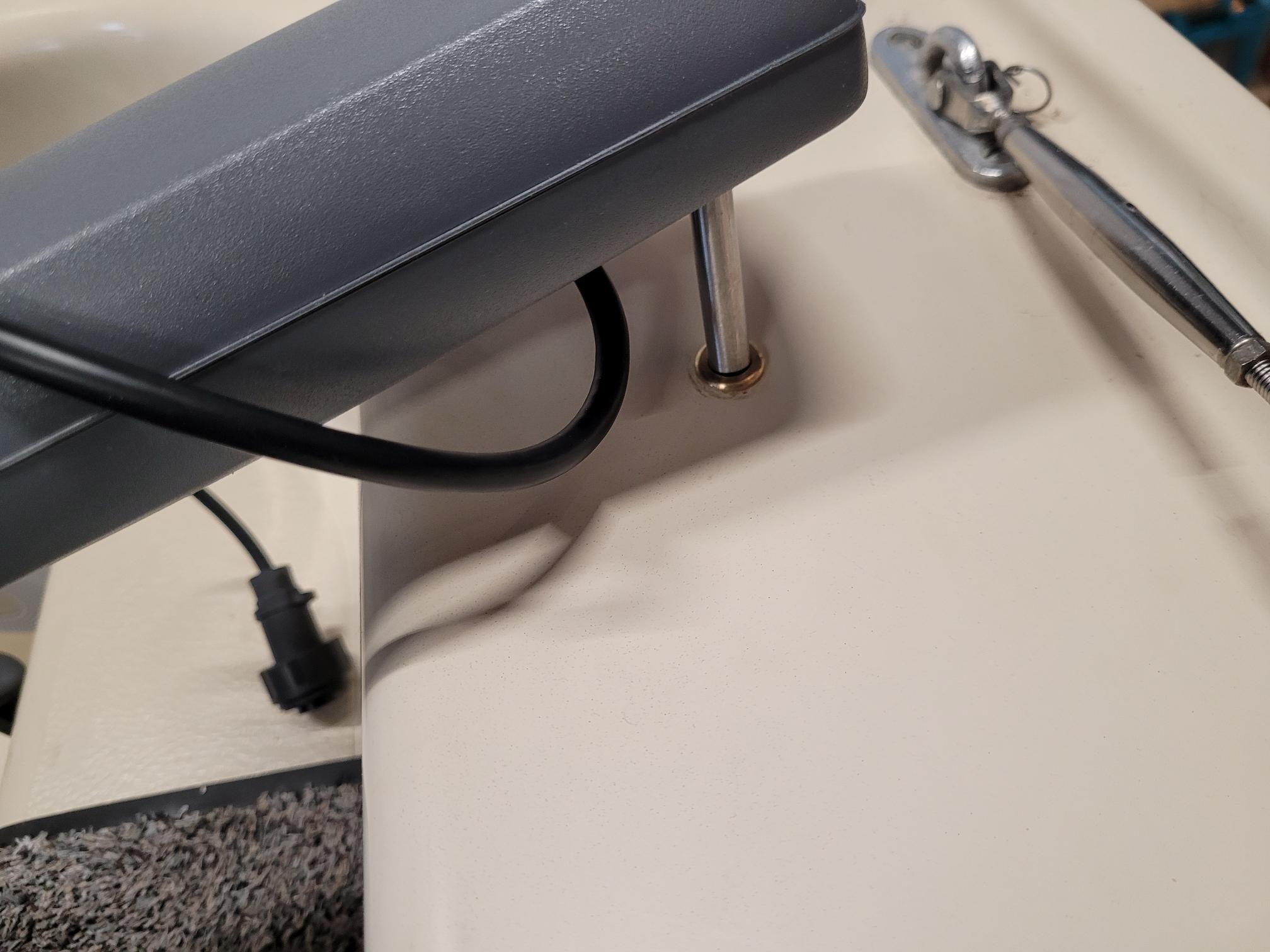 RAYMARINE D002 Pinnenpilot ST1000/2000 Einbauhülse Messing