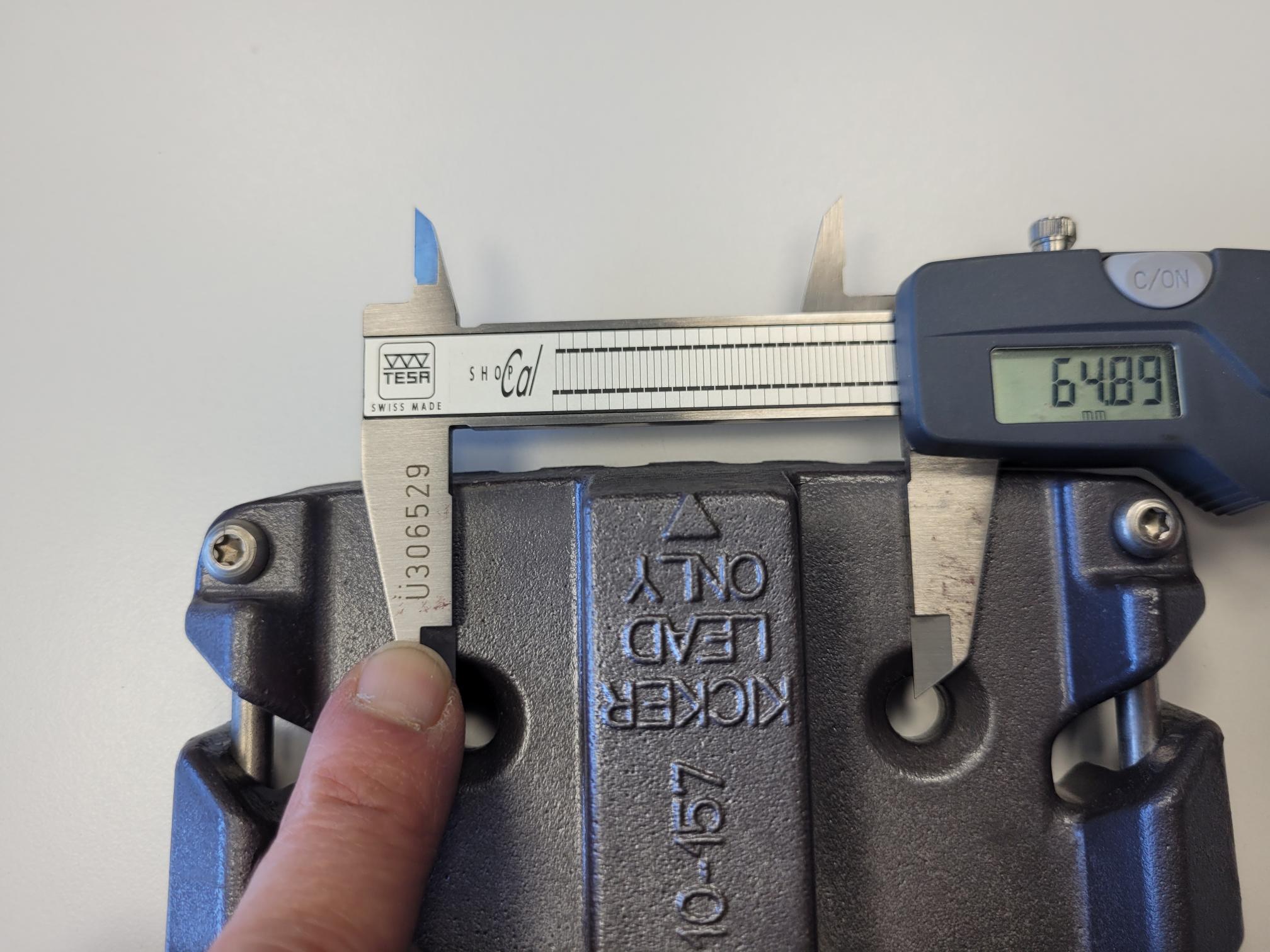 SELDÉN 510-157 Mastfuß T-Basis mit Blockaufnahme für an Deck stehenden Mast