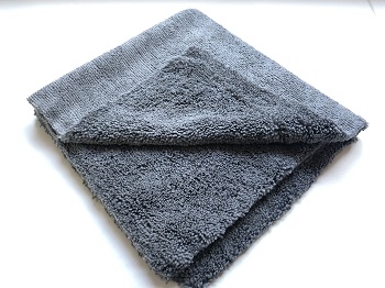 No.401 Poliertuch 2in1 40x40 grau wasserstrahlgeschnitten