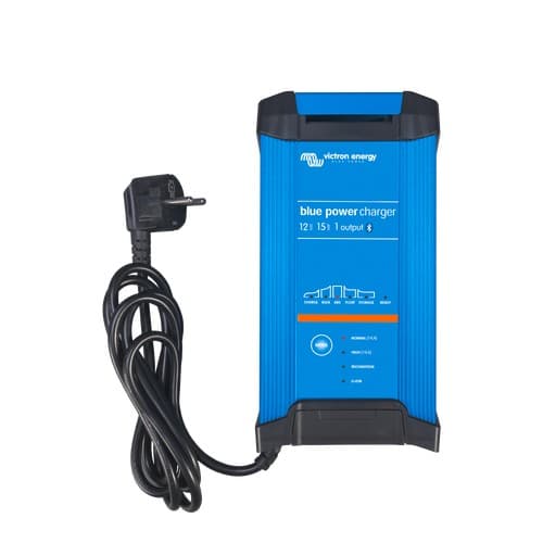 Blue Smart IP22 Charger 12/15(3 Ausgänge) 230V