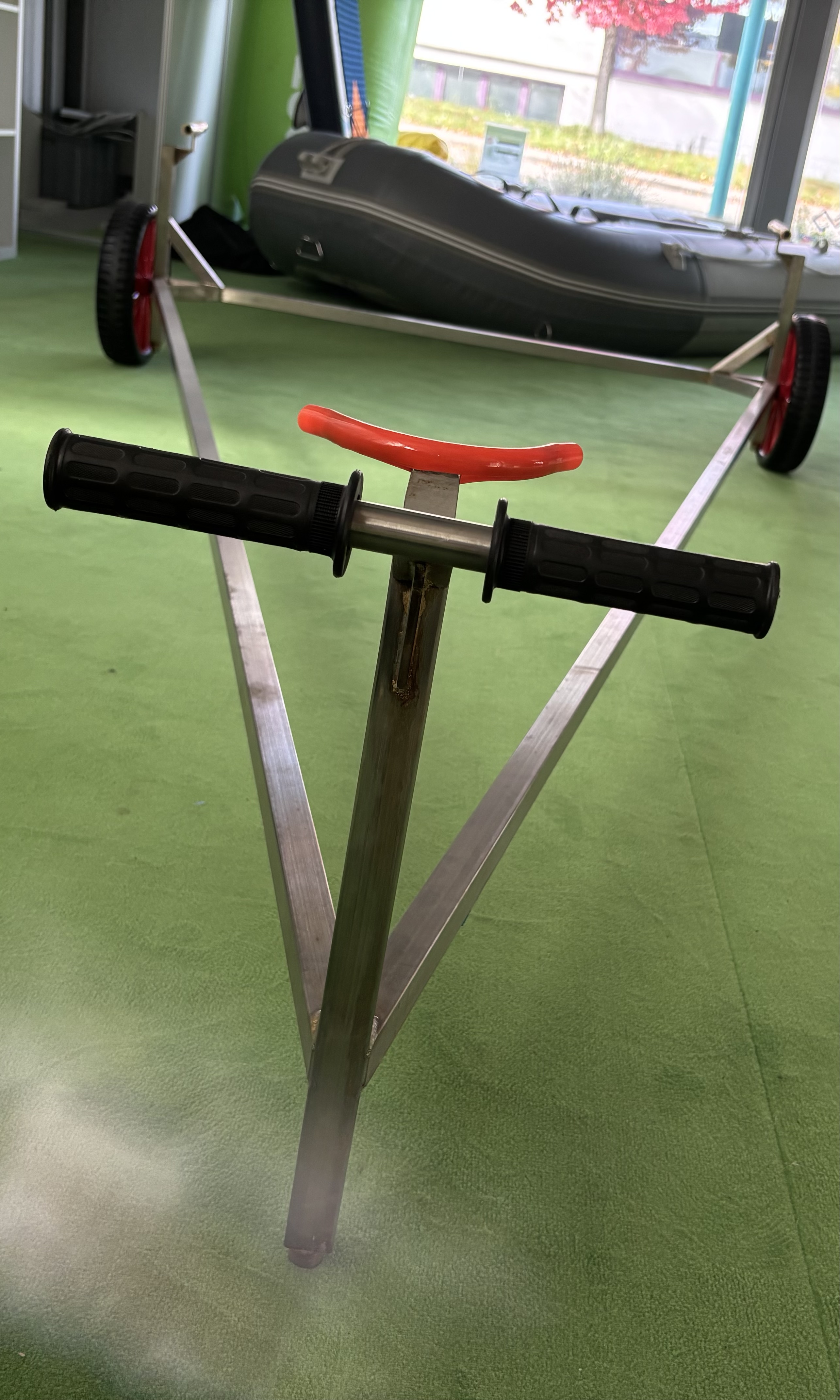 FarEast ILCA Slipwagen mit Vollgummireifen