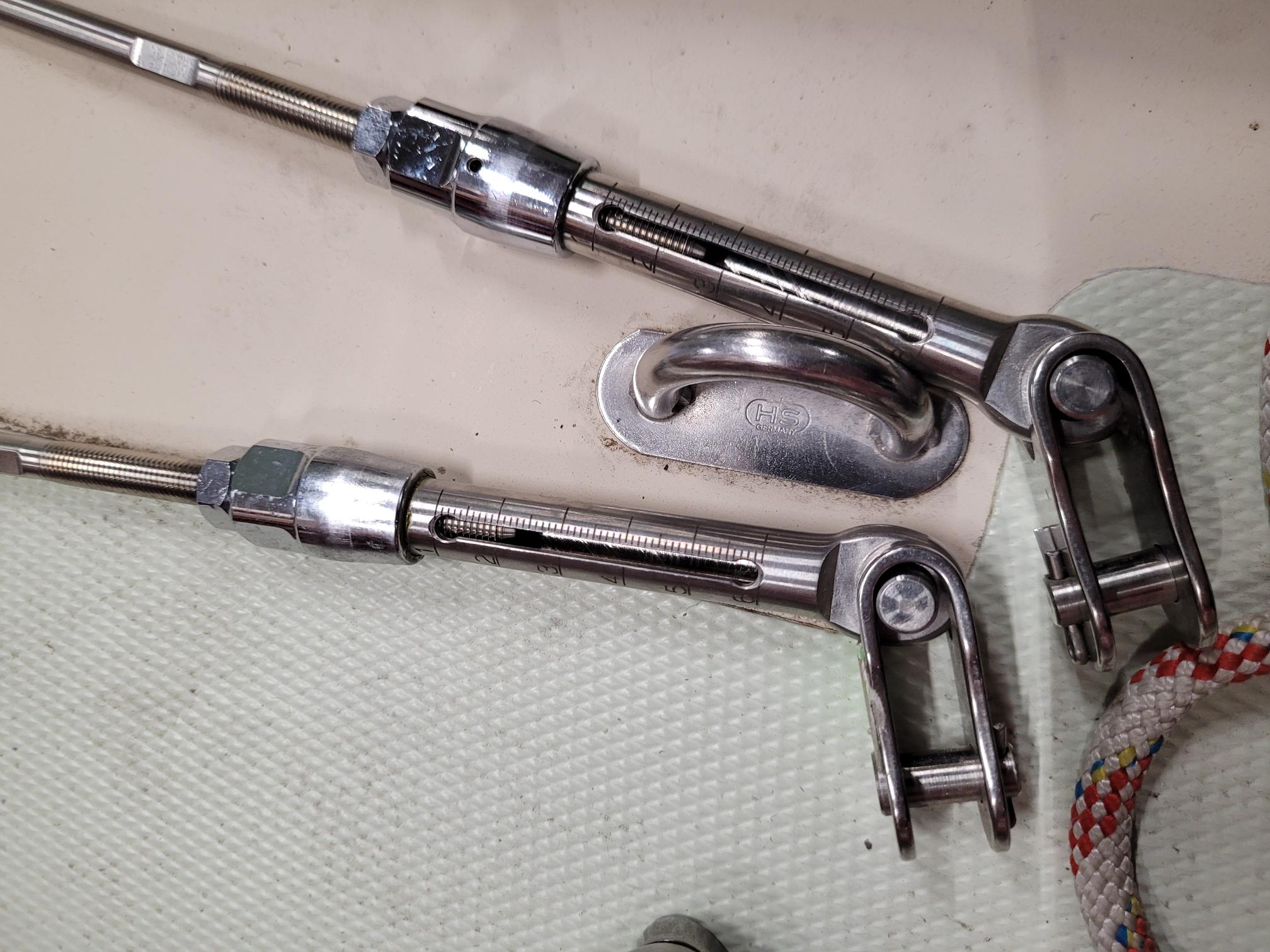 RONSTAN Wantenspanner SEALOC mit Toggle und Skala für 4mm Draht