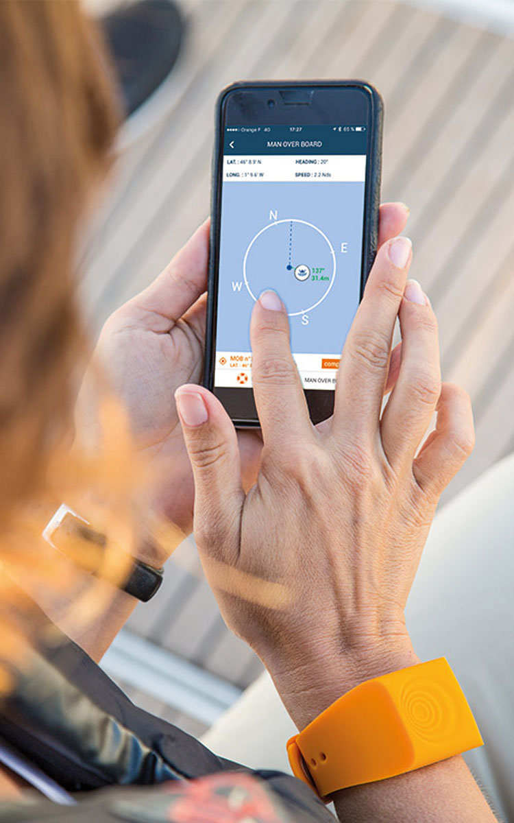 Seatags Armband: deutlich erhöhte Sicherheit für Einhandsegler. Bluetooth-Alarm auf Ihr Handy bei Mann über Bord.