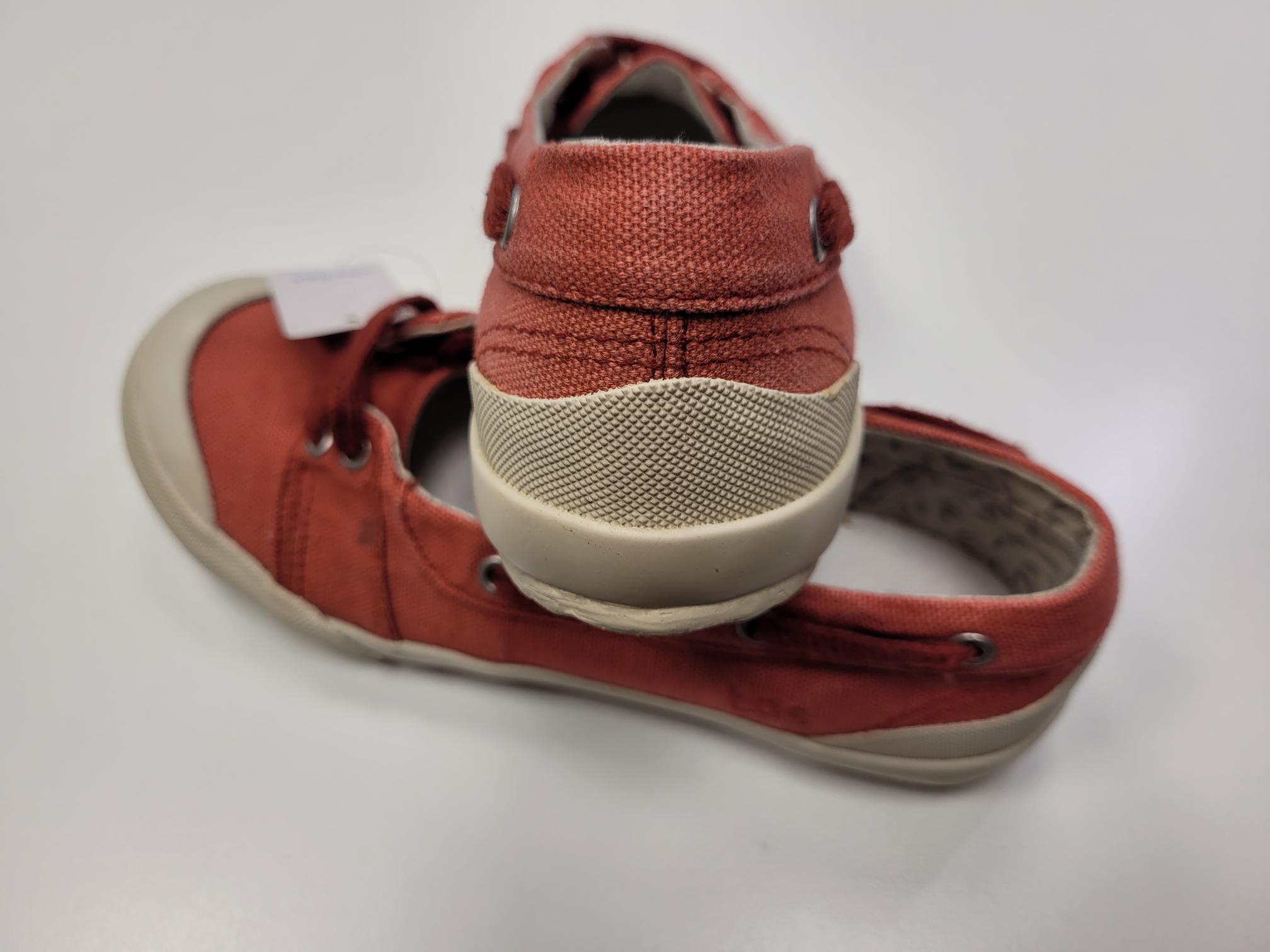 SONDERPOSTEN TBS Bootsschuhe Oceana Rot (Carmin) Größe 36 - lange gelagert und nicht mehr neuwertig. Ideal für Schnäppchenjäger