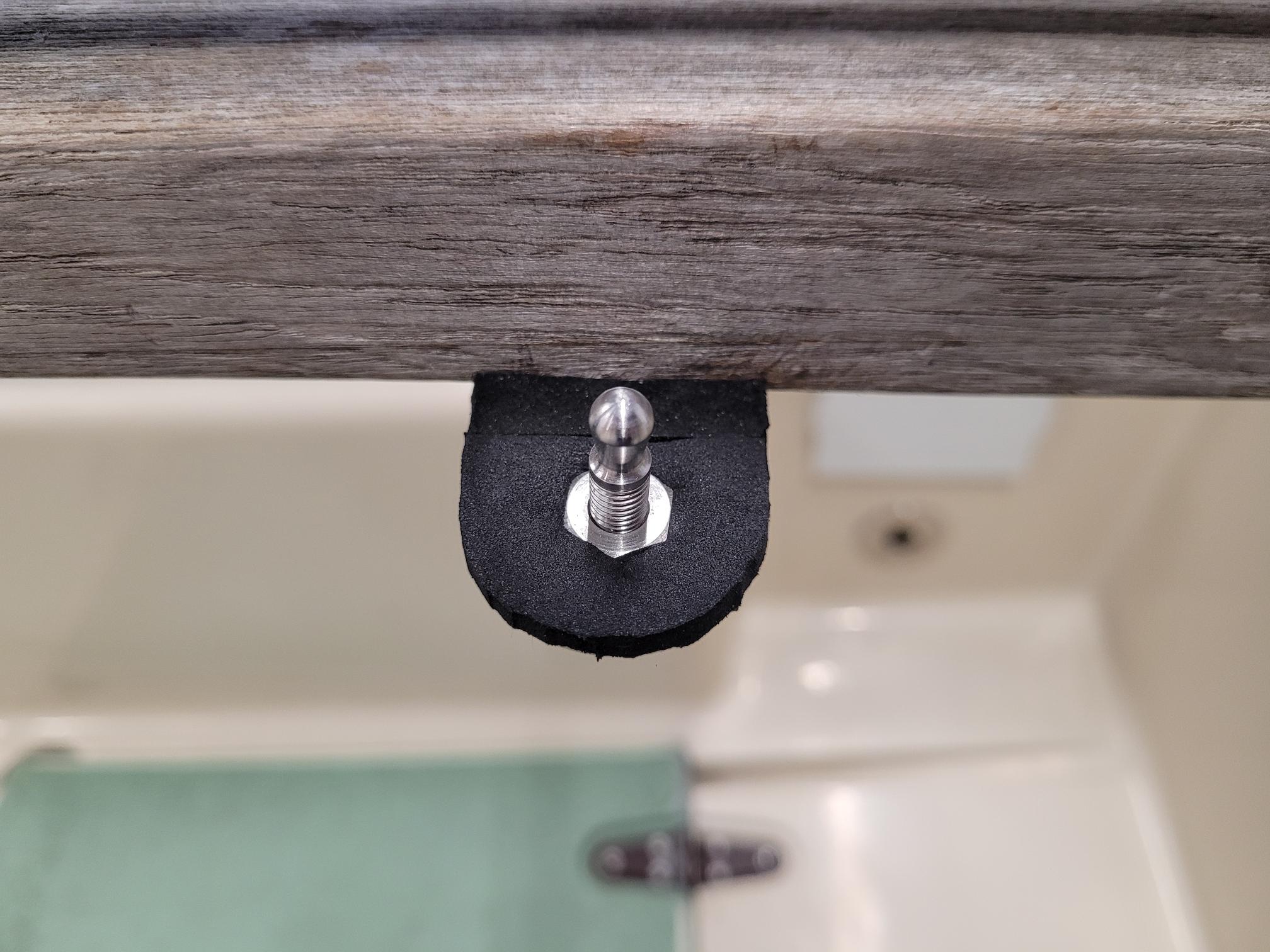 Anschlußstück/Pinnenbolzen mit kurzem Gewinde D014